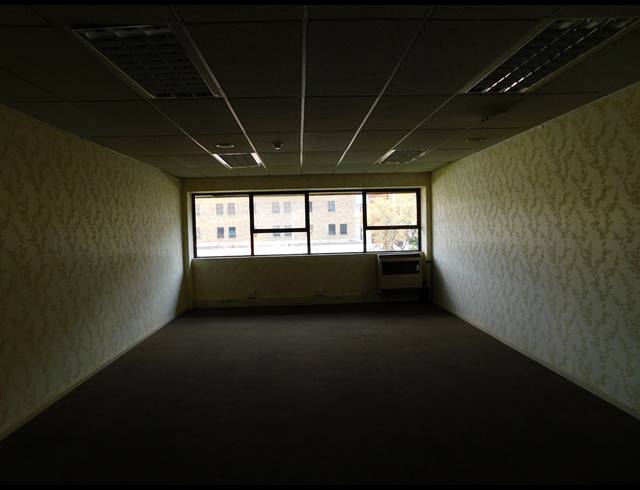 684M² OFFICE TO LET IN FERNDALE